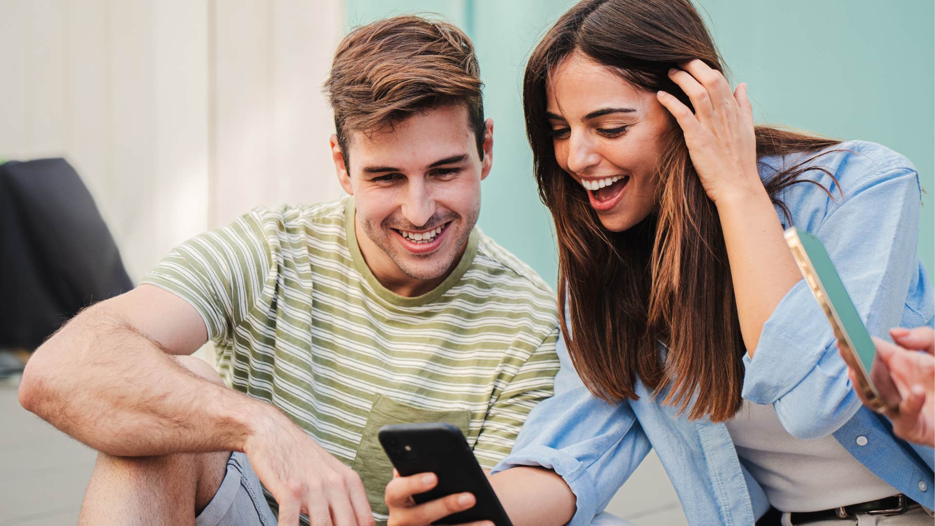 Man who can speak highly of their partner talking to a friend.