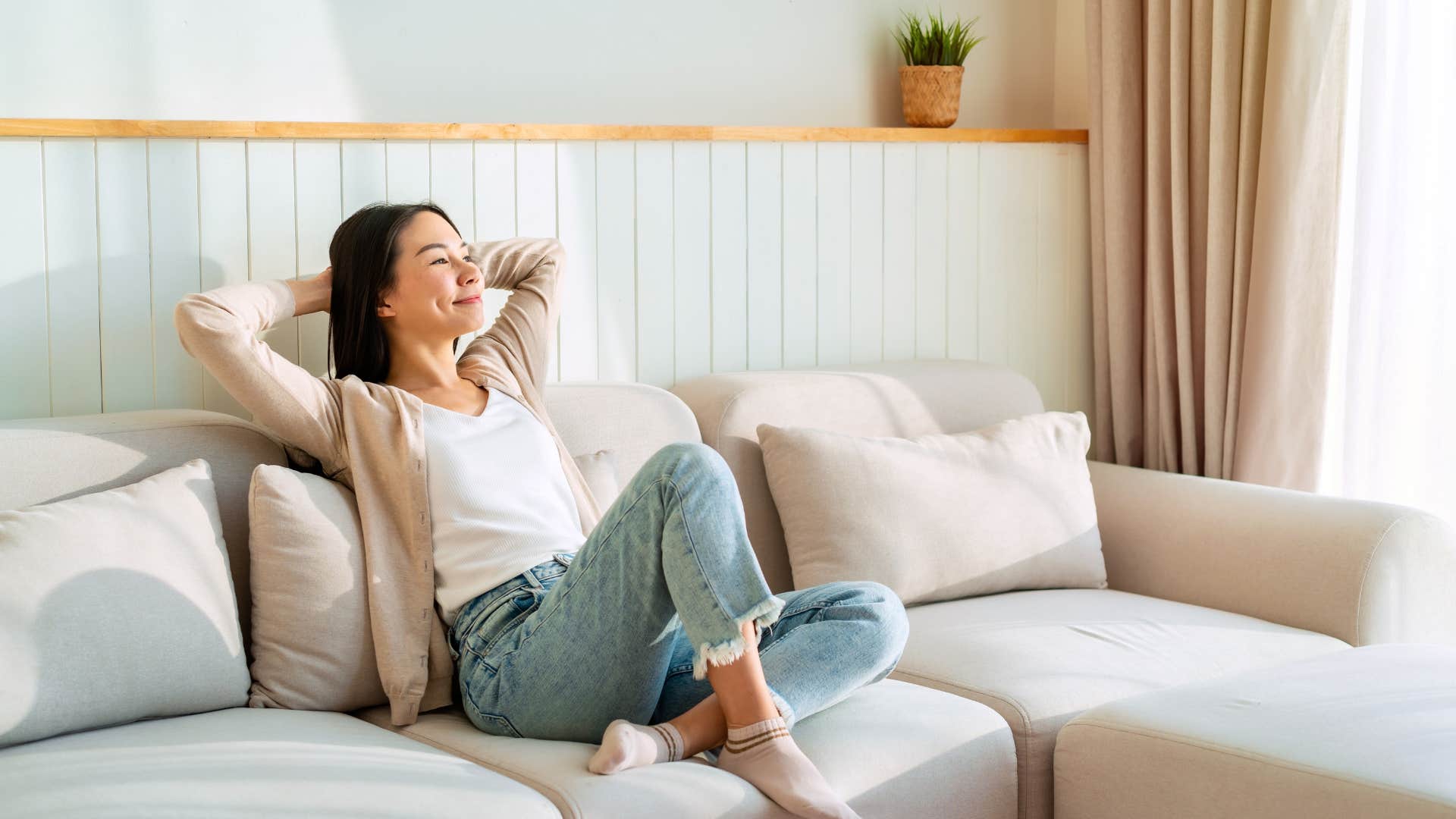 woman with the old-fashioned habit of clearing her energy