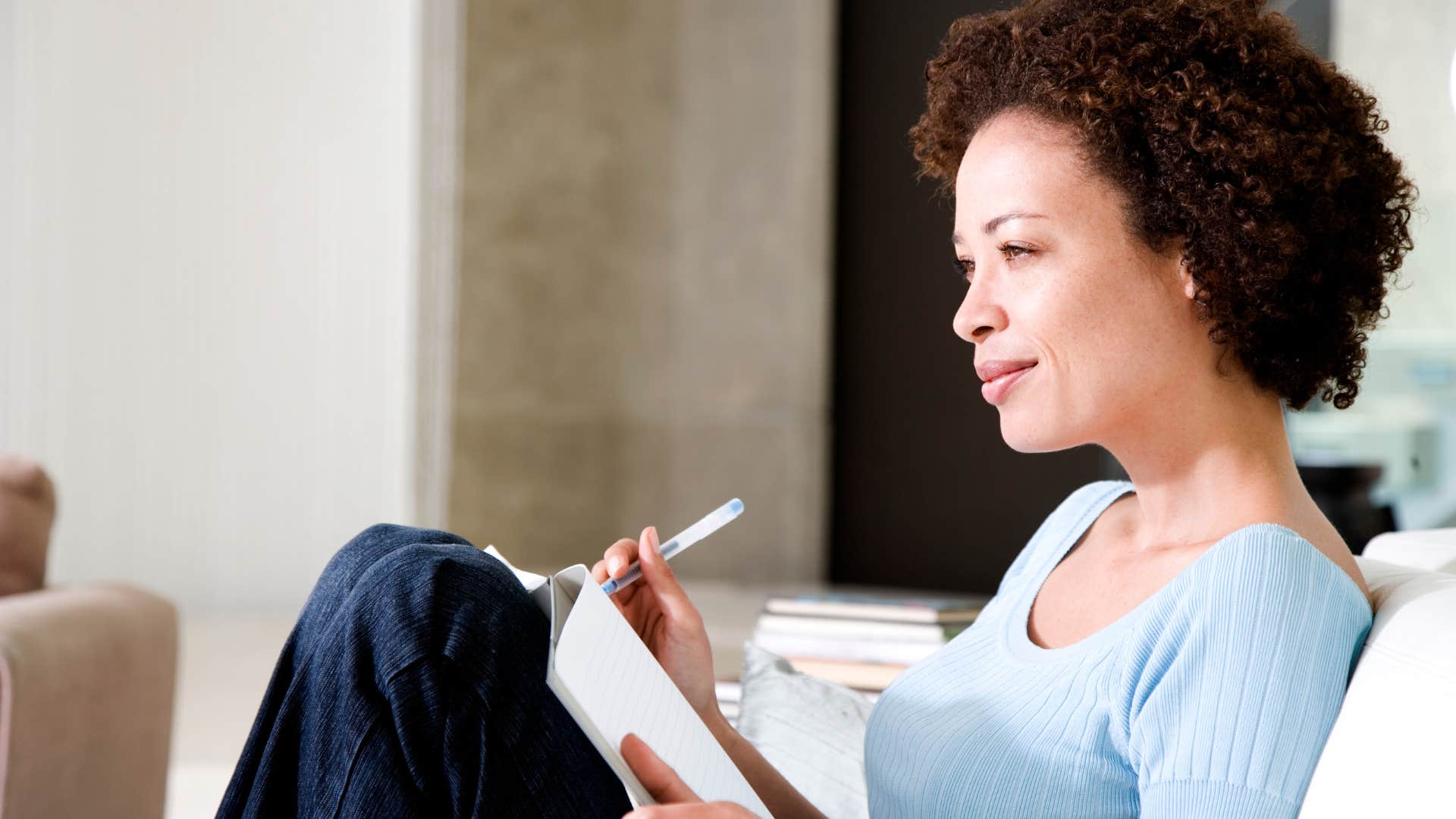 woman with the old-fashioned habit of a gratitude list