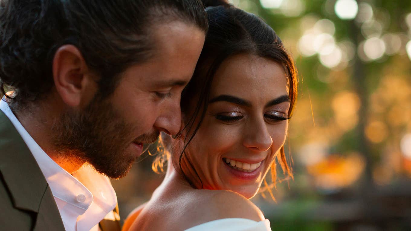 If Two People Truly Love Each Other From The Depths Of Their Soul, They'll Make These Vows On Their Wedding Day People in love make vows on wedding day.