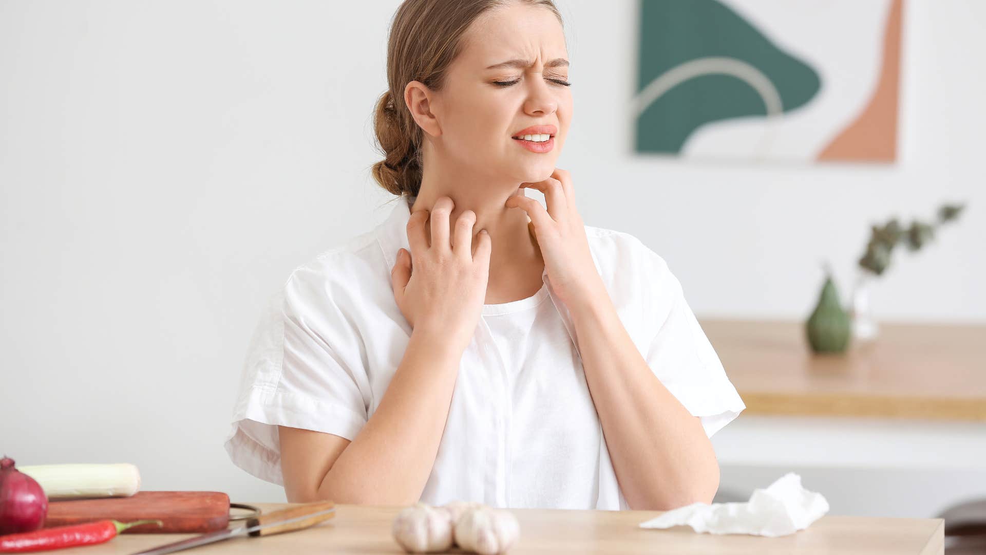 people who eat the same thing every single day usually have these reasons, allergies