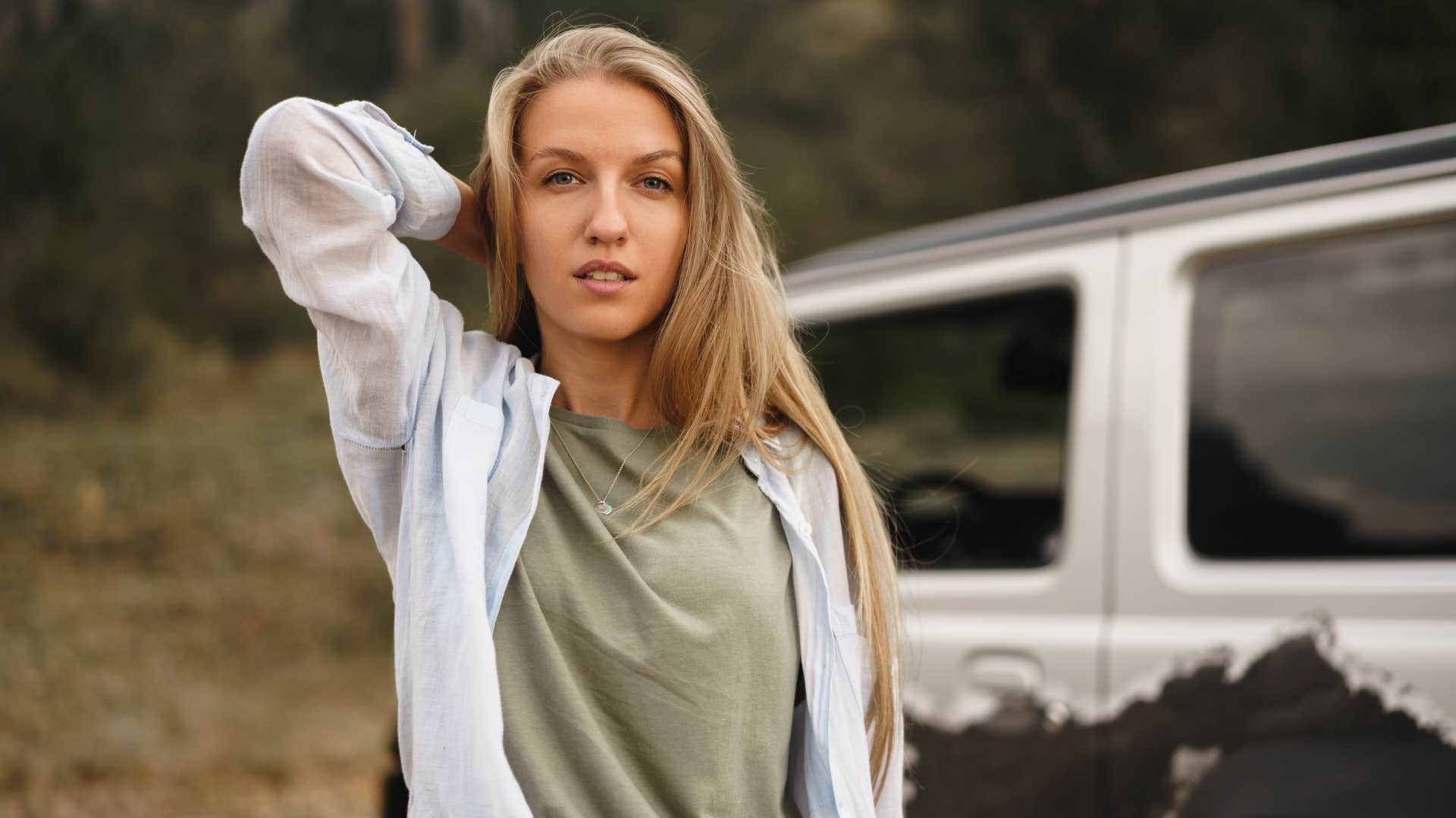 woman never skips her daily habit of Protecting her thoughts from fear so she can live a happier life than everyone else 