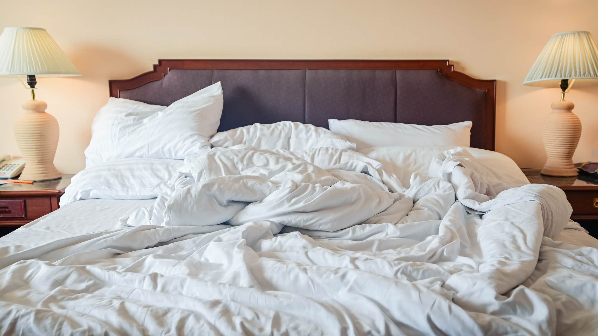 person who secretly judgea a messy house usually looks for An unmade bed
