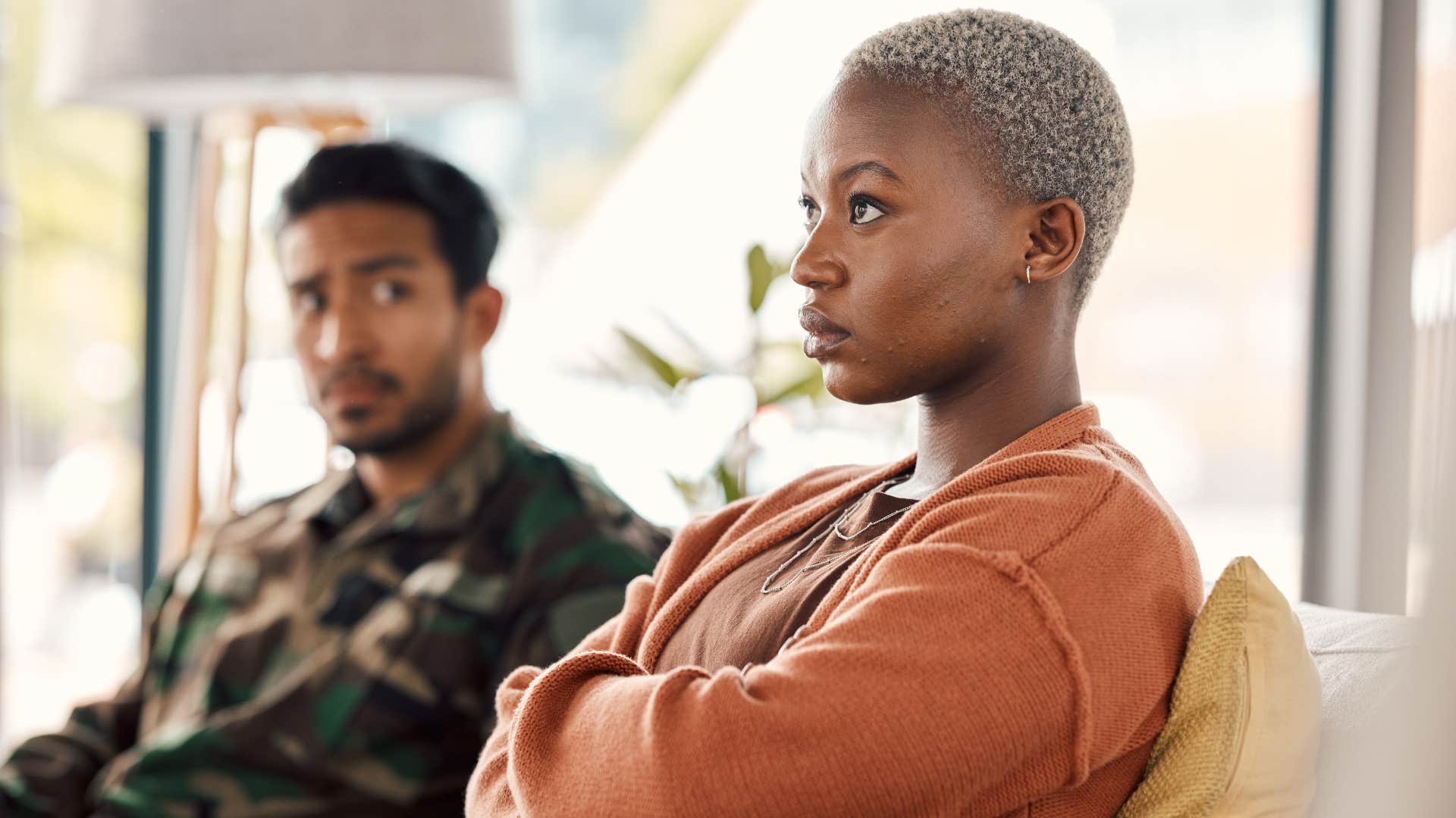a husband tells his wife that a situation is not that big of a deal