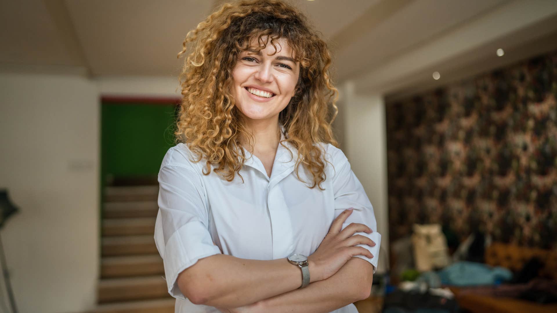 woman with a calm and confident soul who celebrates the smallest victories