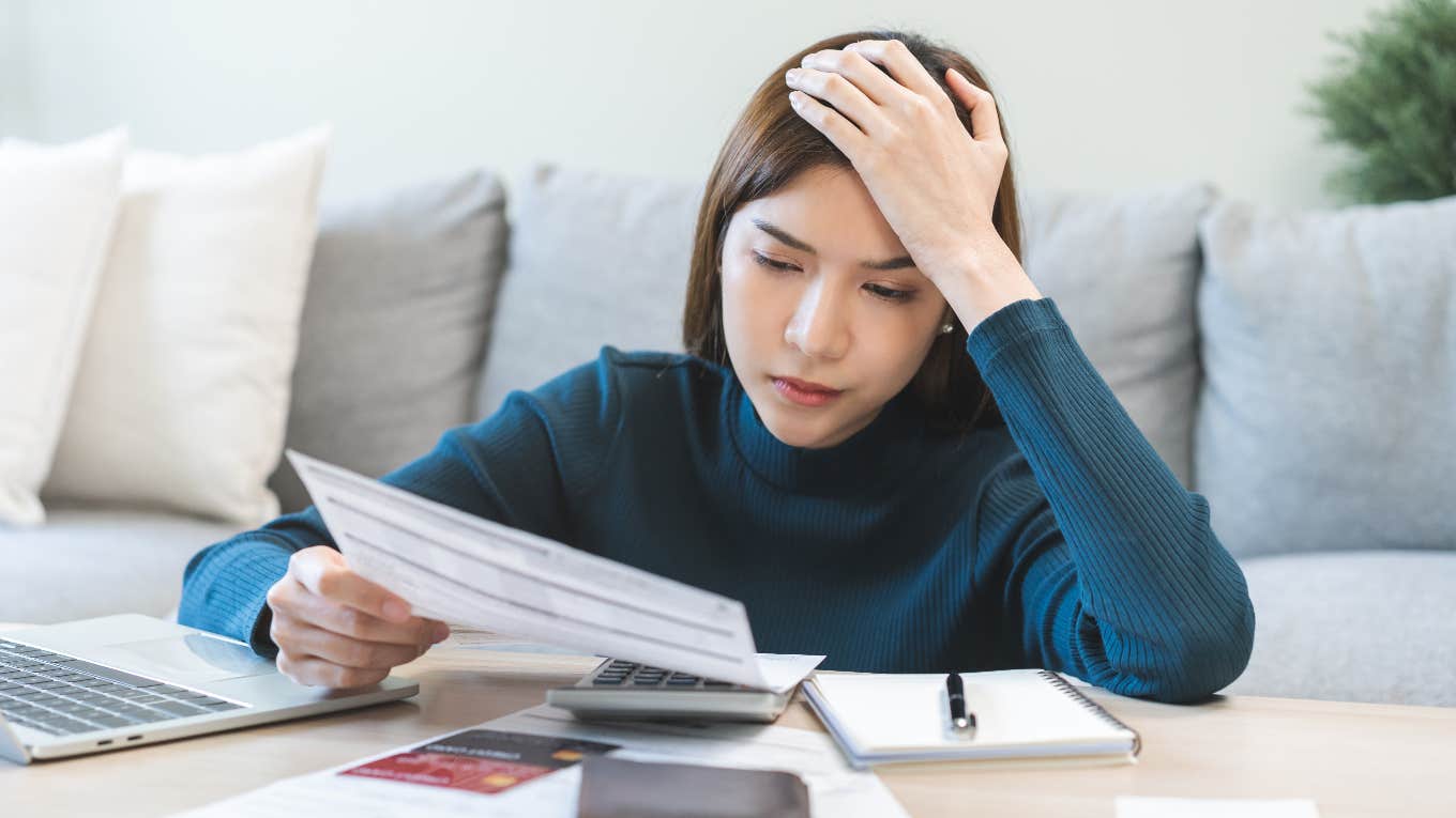 sixty percent american parents debt trying provide kids two hundred dollars worse each month mom taking on debt to provide for her kids