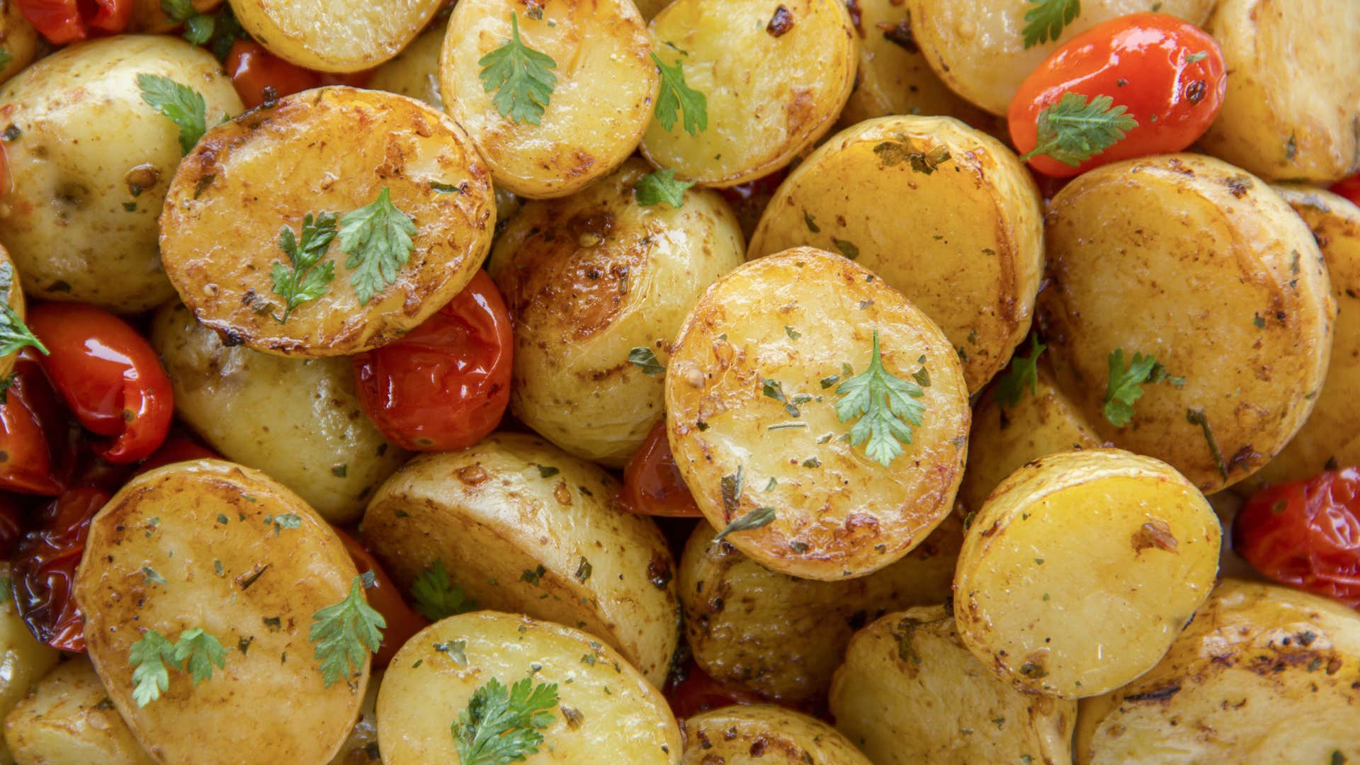 things frugal people keep in their pantry that make life way easier potatoes