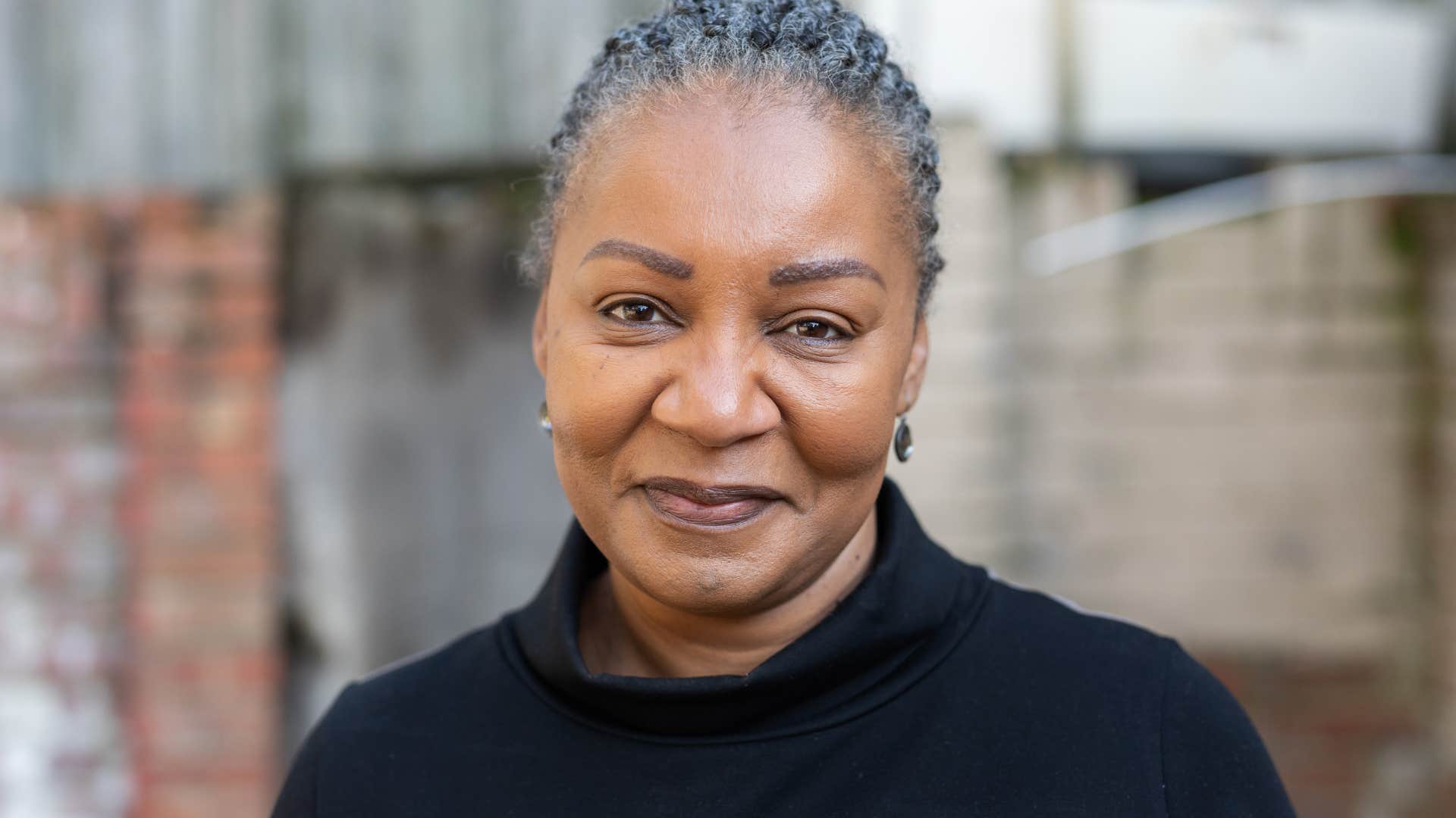 older unmarried woman having the freedom to change her mind