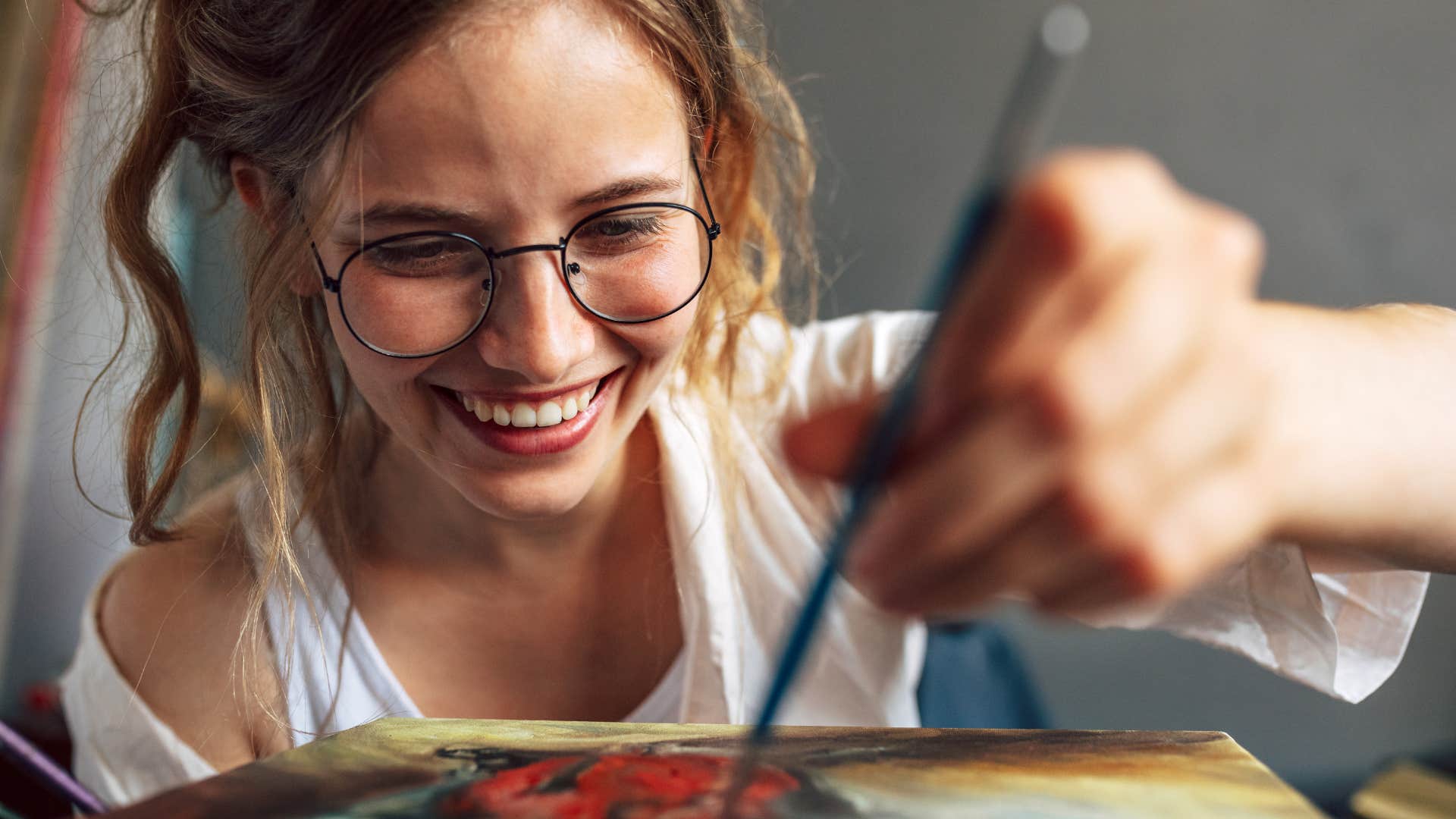 Well-adjusted person does art