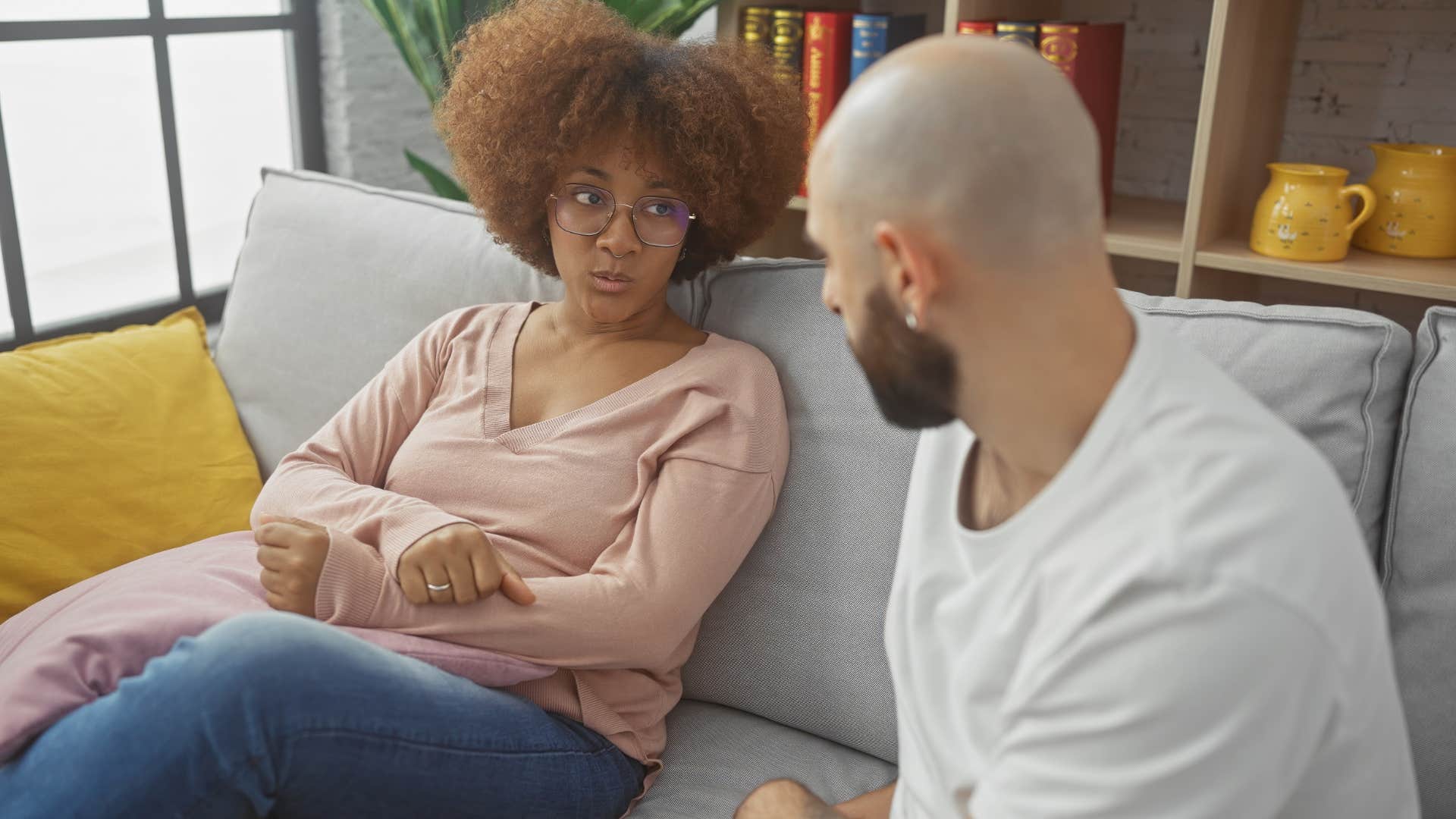 man seeing know-it-all woman for who she really is