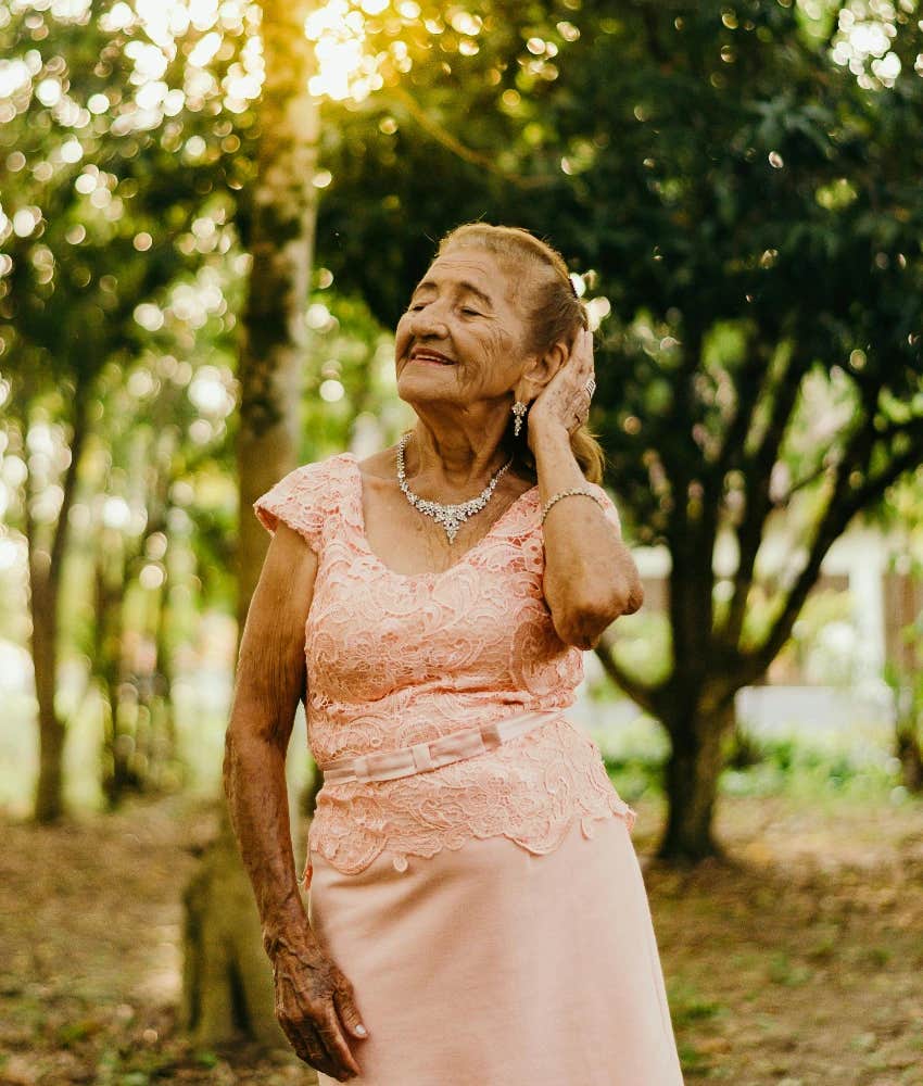 woman over 40 not surprised leonardo dicaprio feels 32 psychological reason