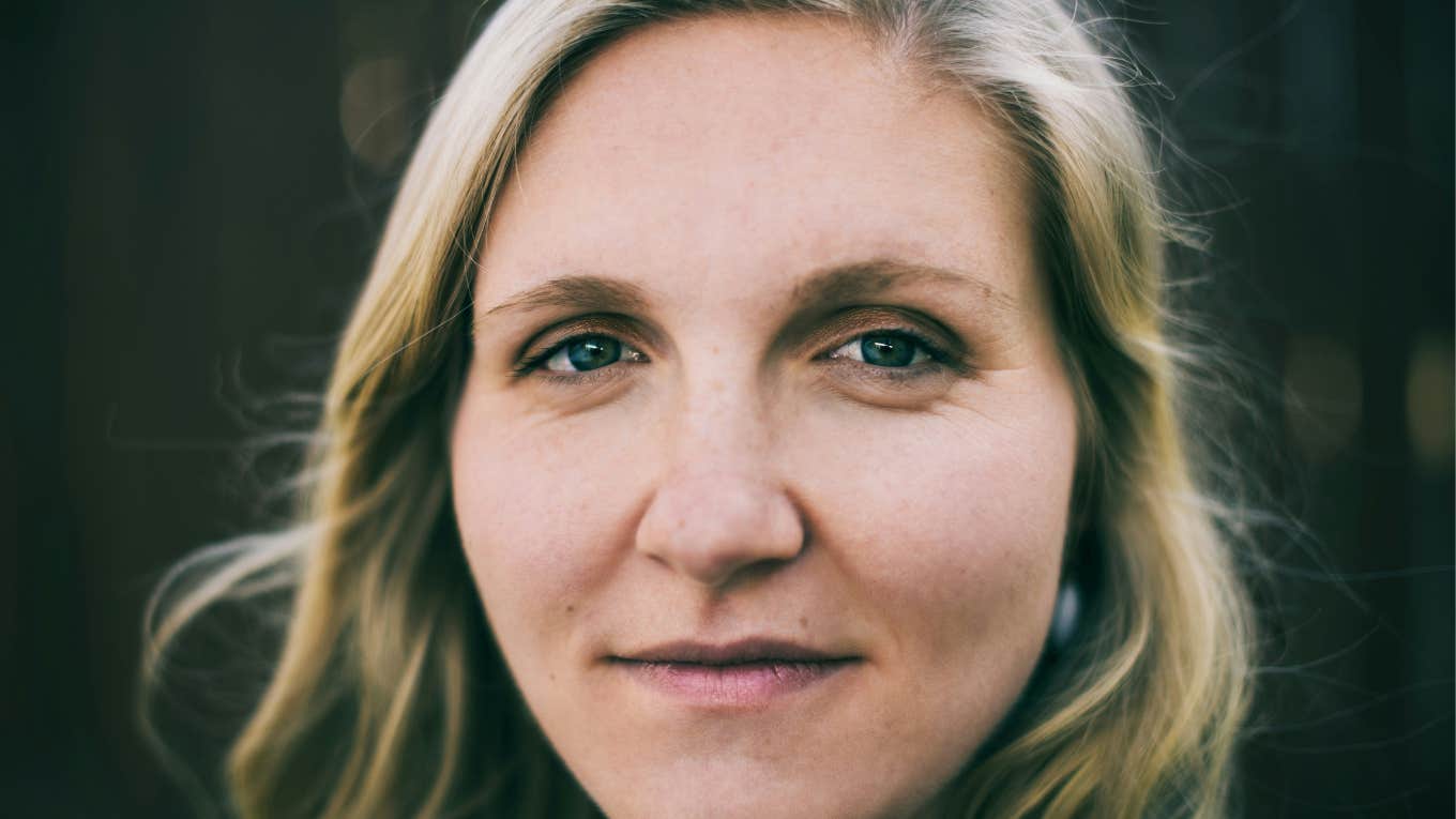 Women With A High Level Of Self-Respect Don't Tolerate These Behaviors From Men, According To Psychology Self-respecting woman.