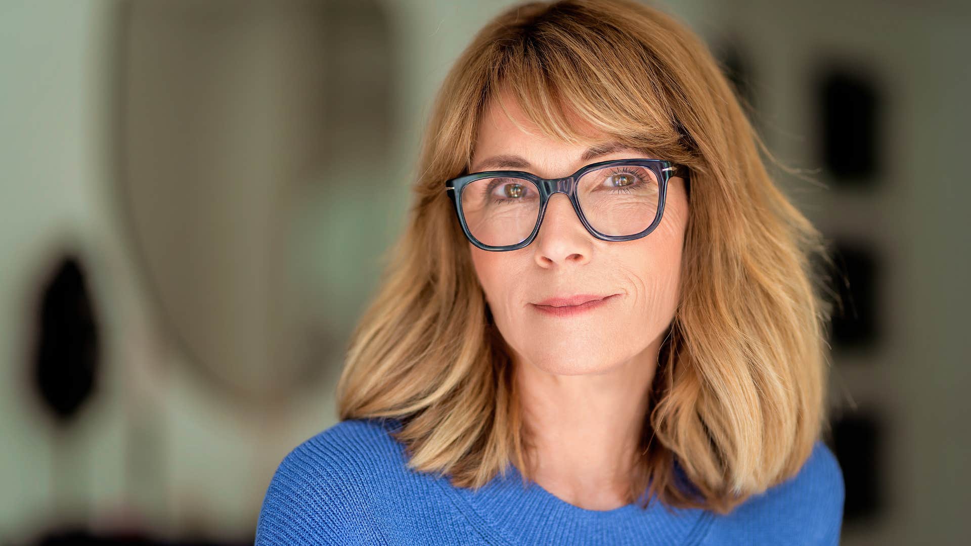 woman who's emotionally mature looking happy