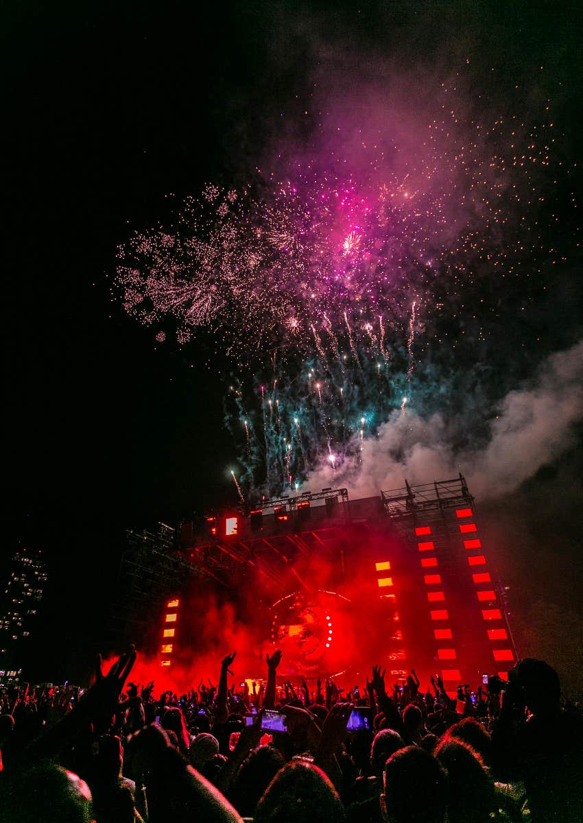 fans at sold-out music festival