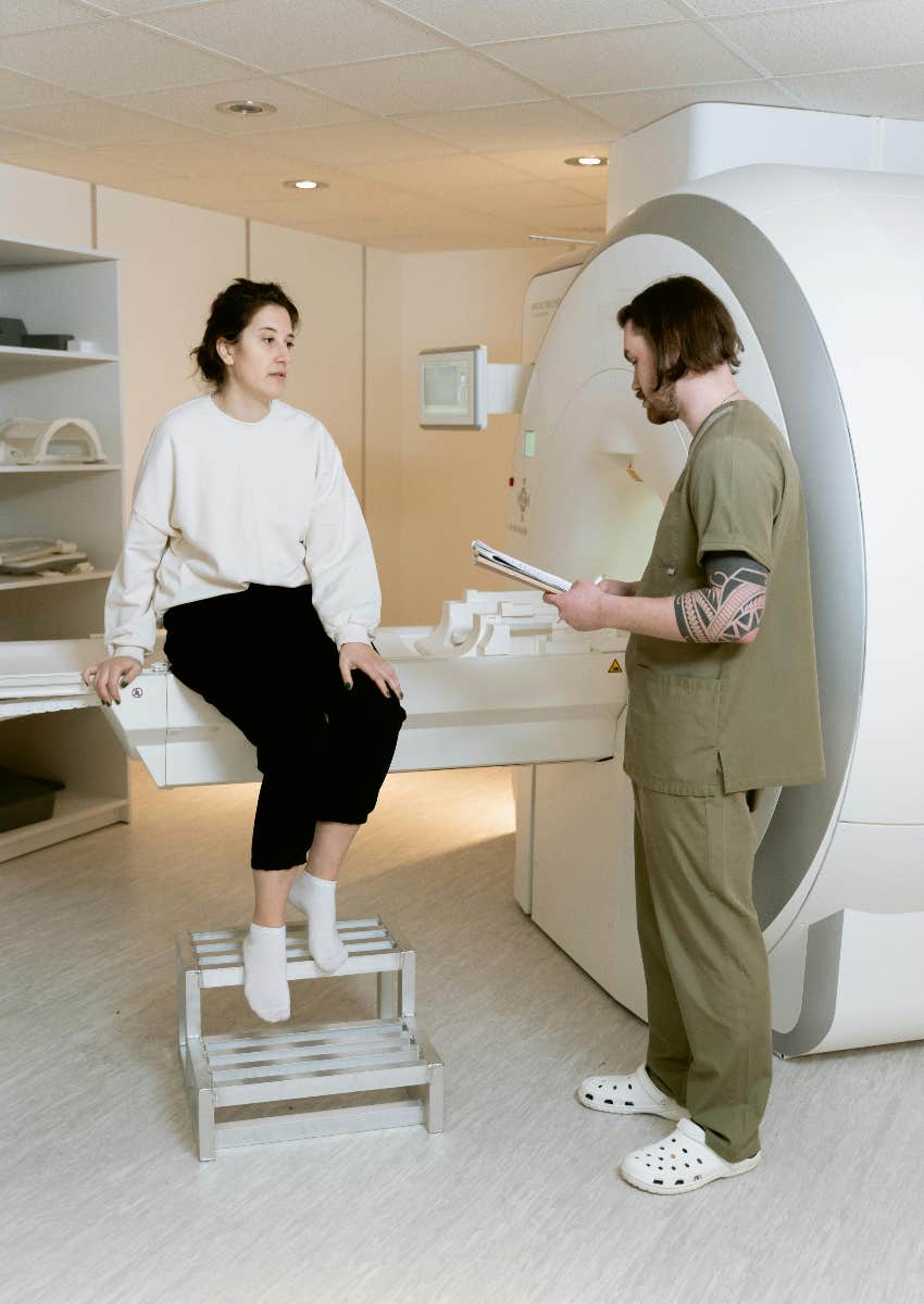 woman who needs an organ transplant in the hospital