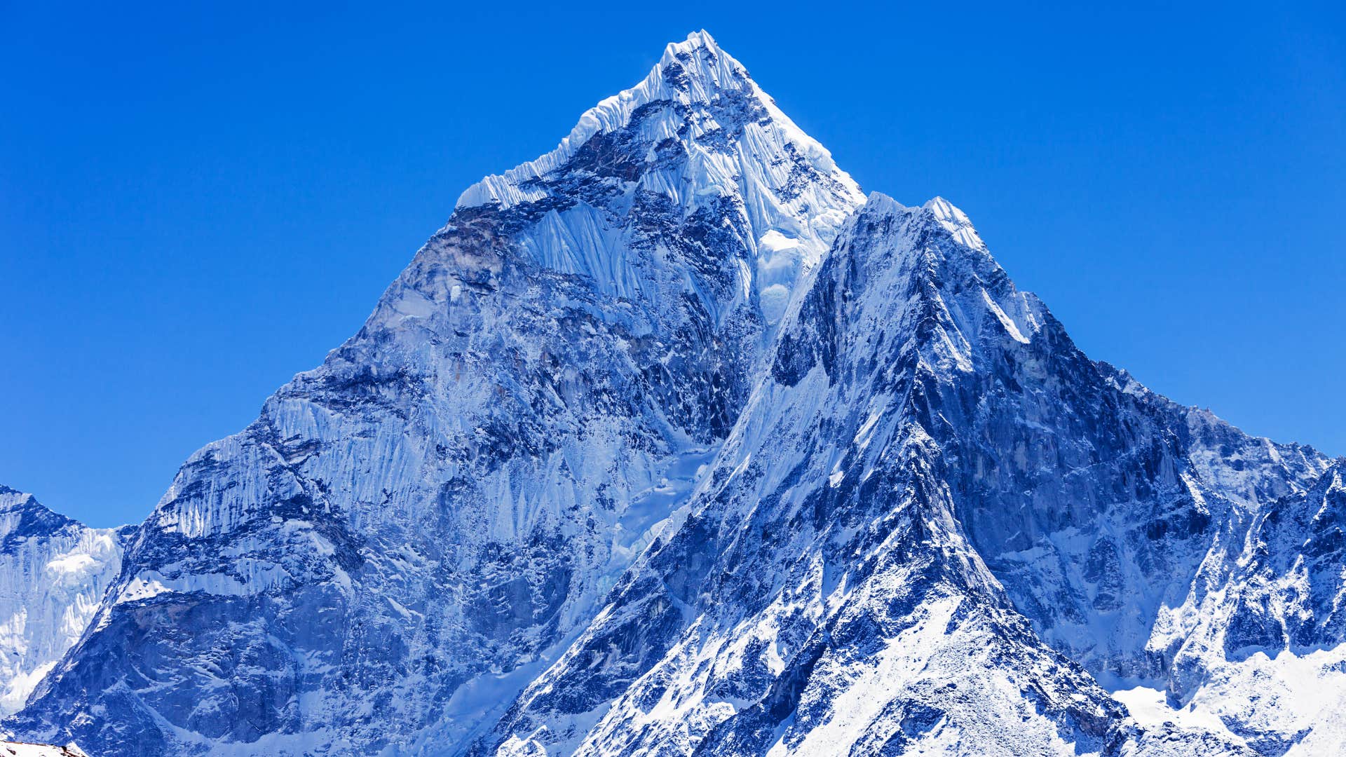 activities wealthy people love that no one else can afford to think of trying guided treks up mount everest
