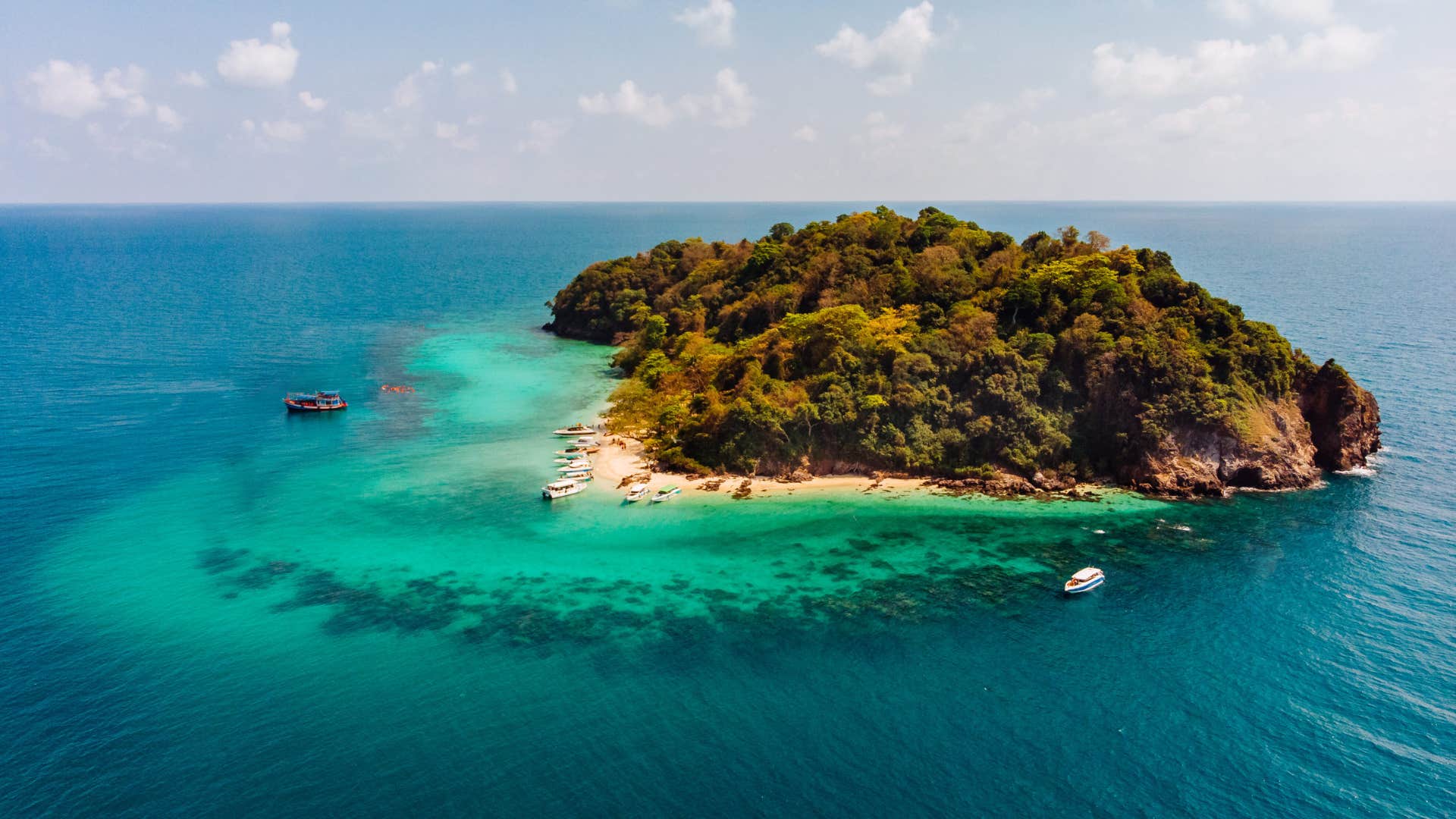 activities wealthy people love that no one else can afford to think of trying visiting their own private island