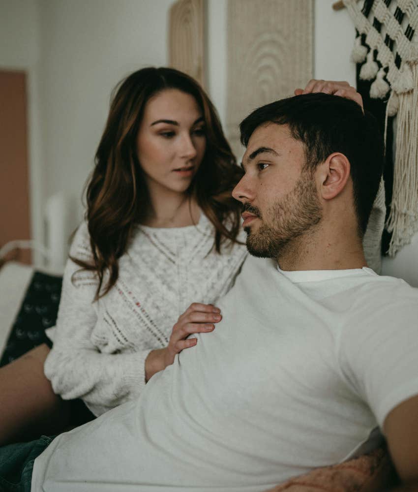 Boyfriend upset girlfriend doesnt want combine finances