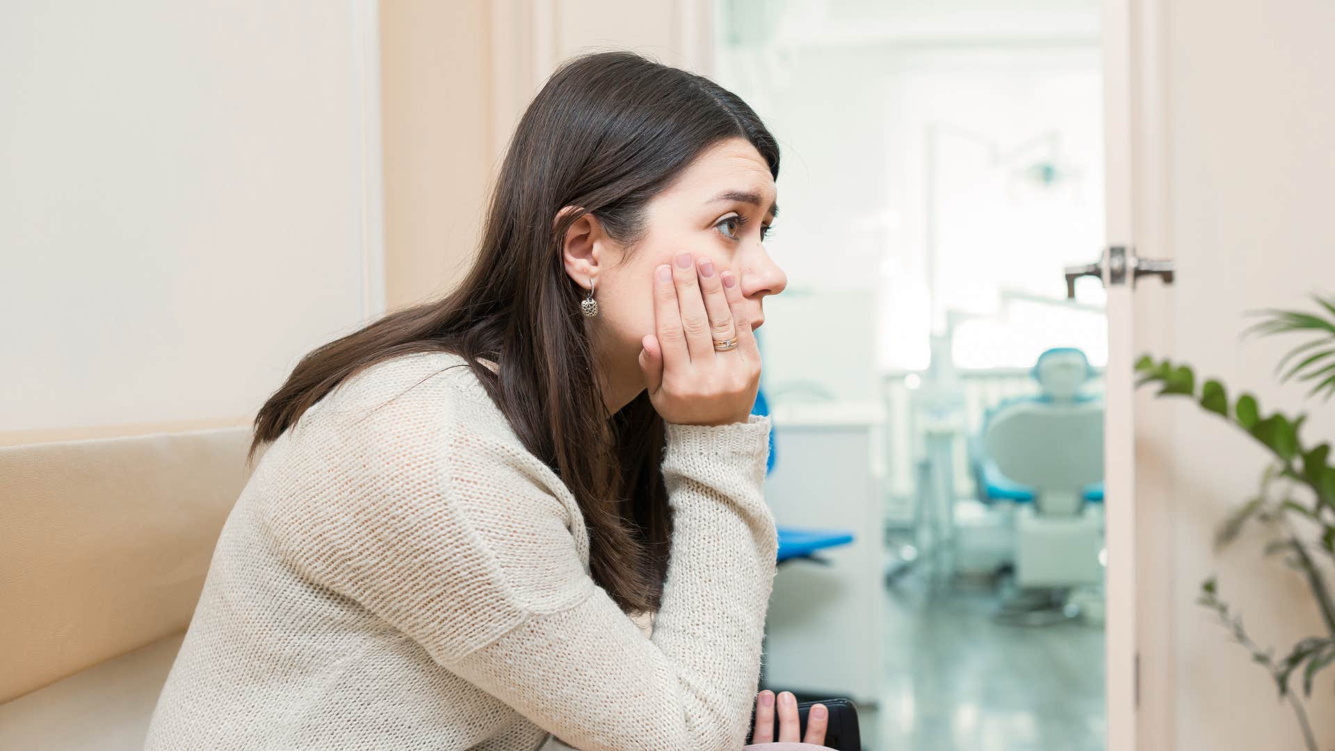woman with the fear of the doctors