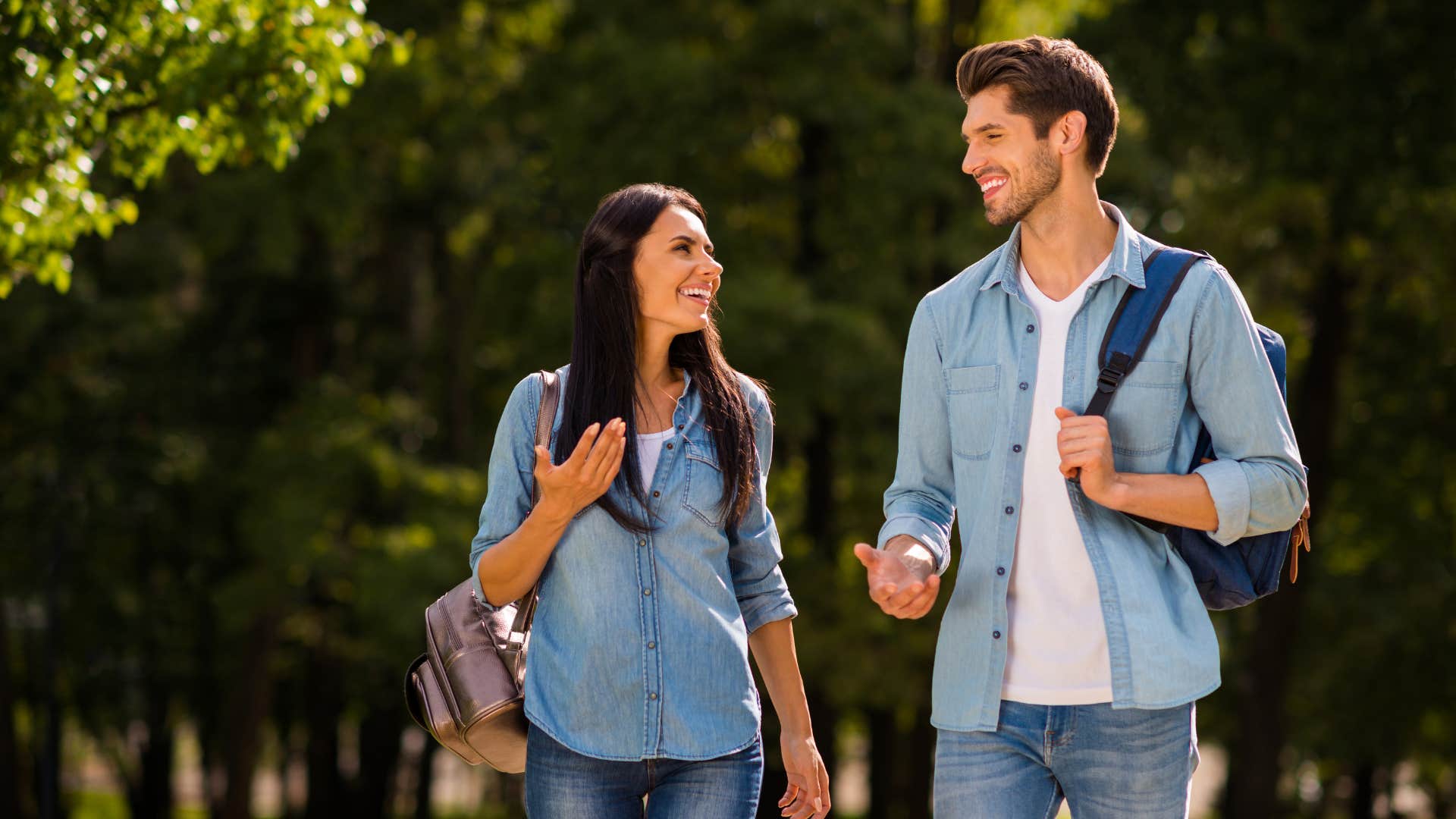 couple walking while asking each other open-ended questions