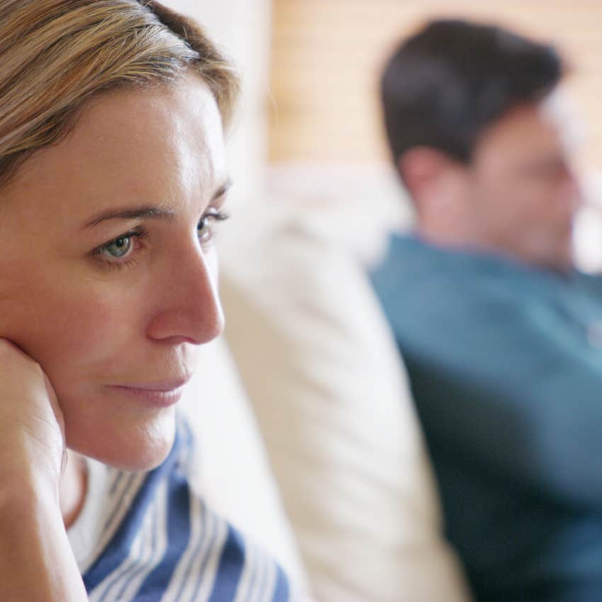 woman who is never ignoring orange flags as a deal-breaker
