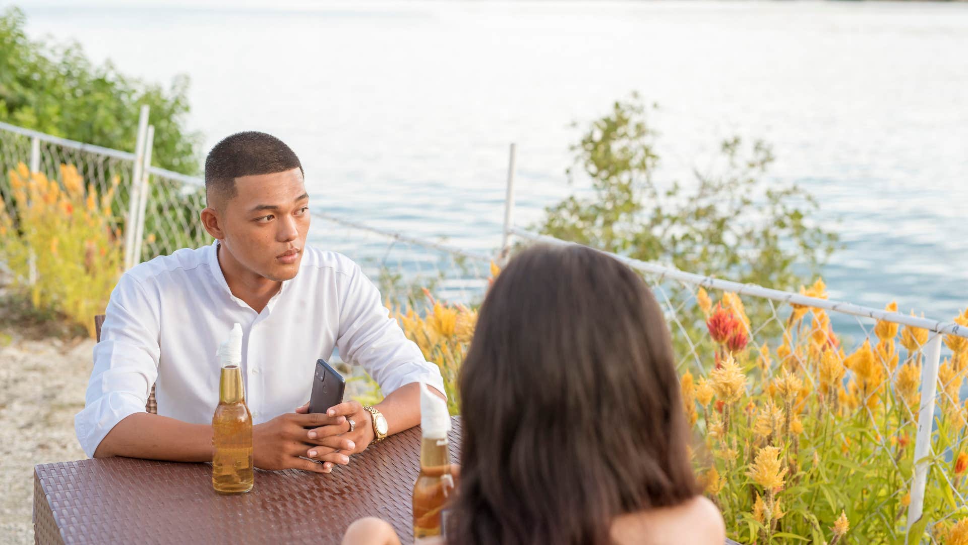 everyday behaviors that come off as rude to baby boomers and gen x lack of eye contact