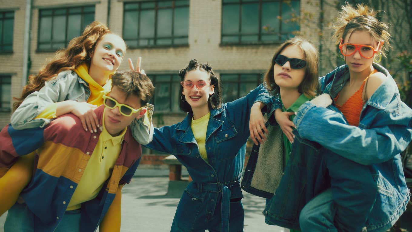 Formerly Cool Things '90s Kids Collected Because They Were All That And A Bag Of Chips 90s kids hanging out looking cool