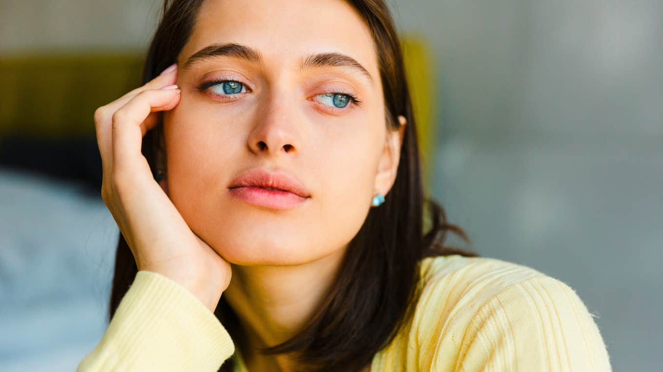 If A Woman Brags About These Things She’s More Insecure Than She Lets On