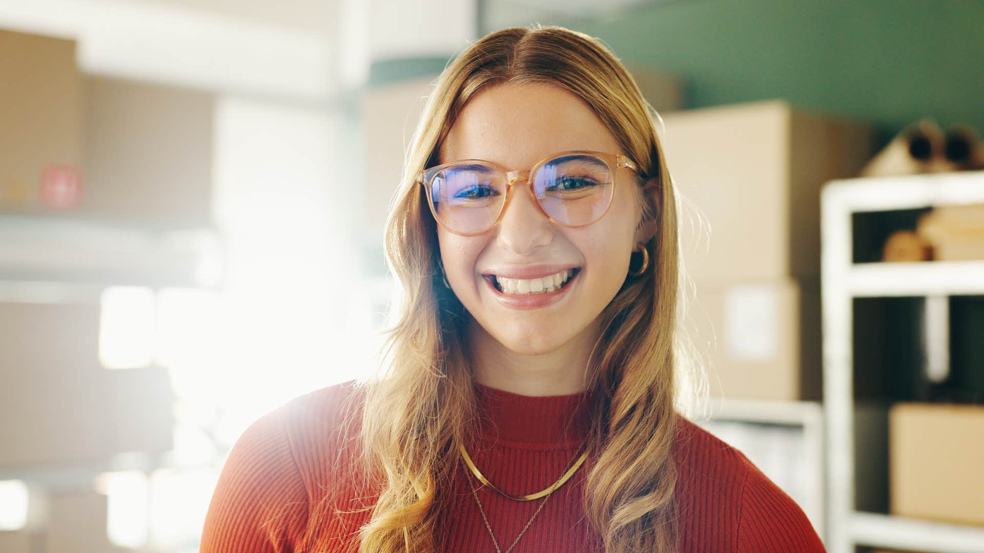 woman who is more relaxed than everyone else do these things learn from situation