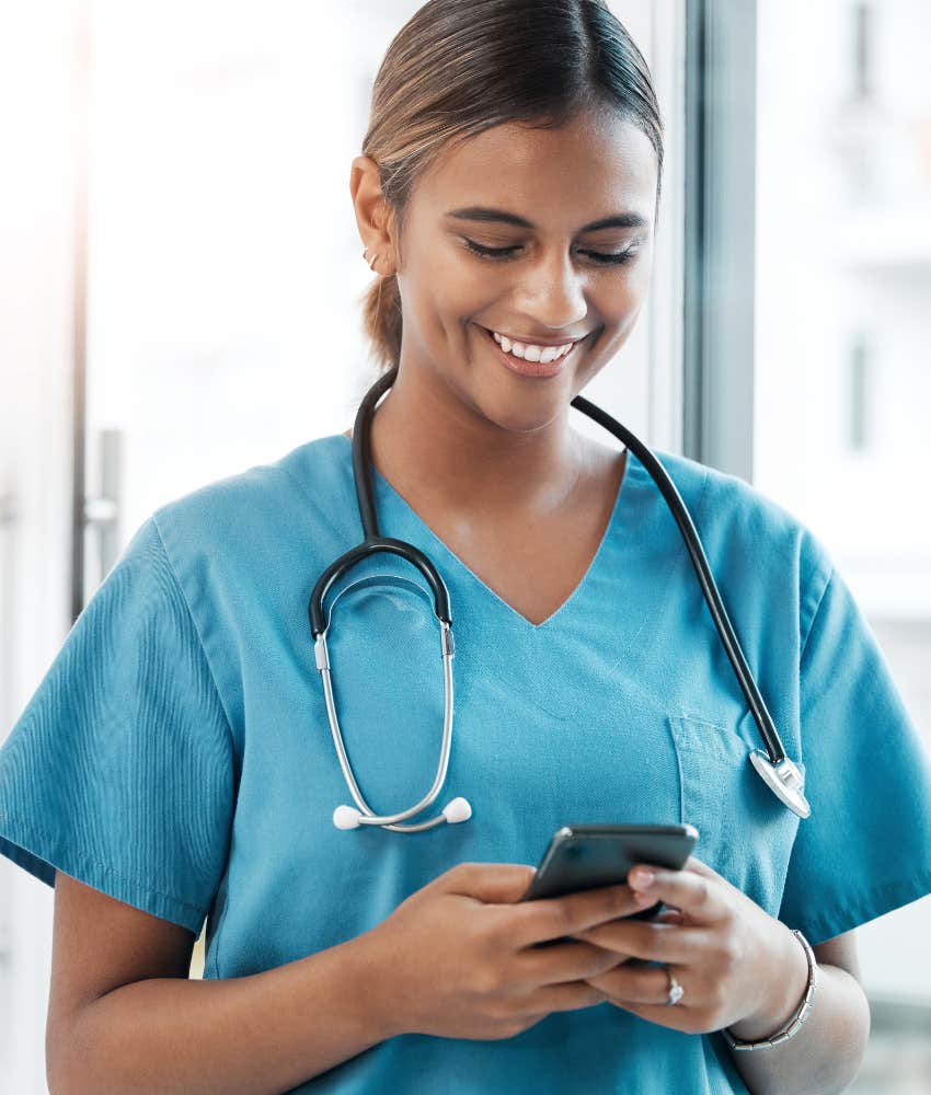 Many nursing schools forbid cell phone use except during breaks