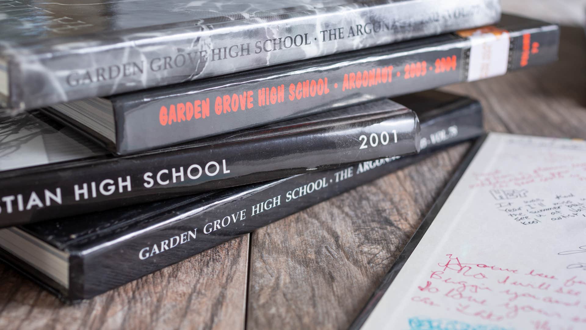 millennials who can’t let go of their childhood almost always keep these random things yearbooks