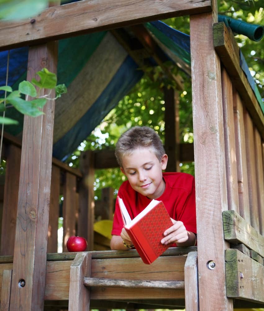 Normal Kid Things Parents No Longer Allow Building A Fort