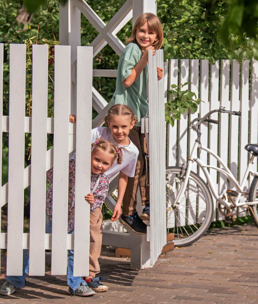 Normal Kid Things Parents No Longer Allow Talking To Neighbors Alone