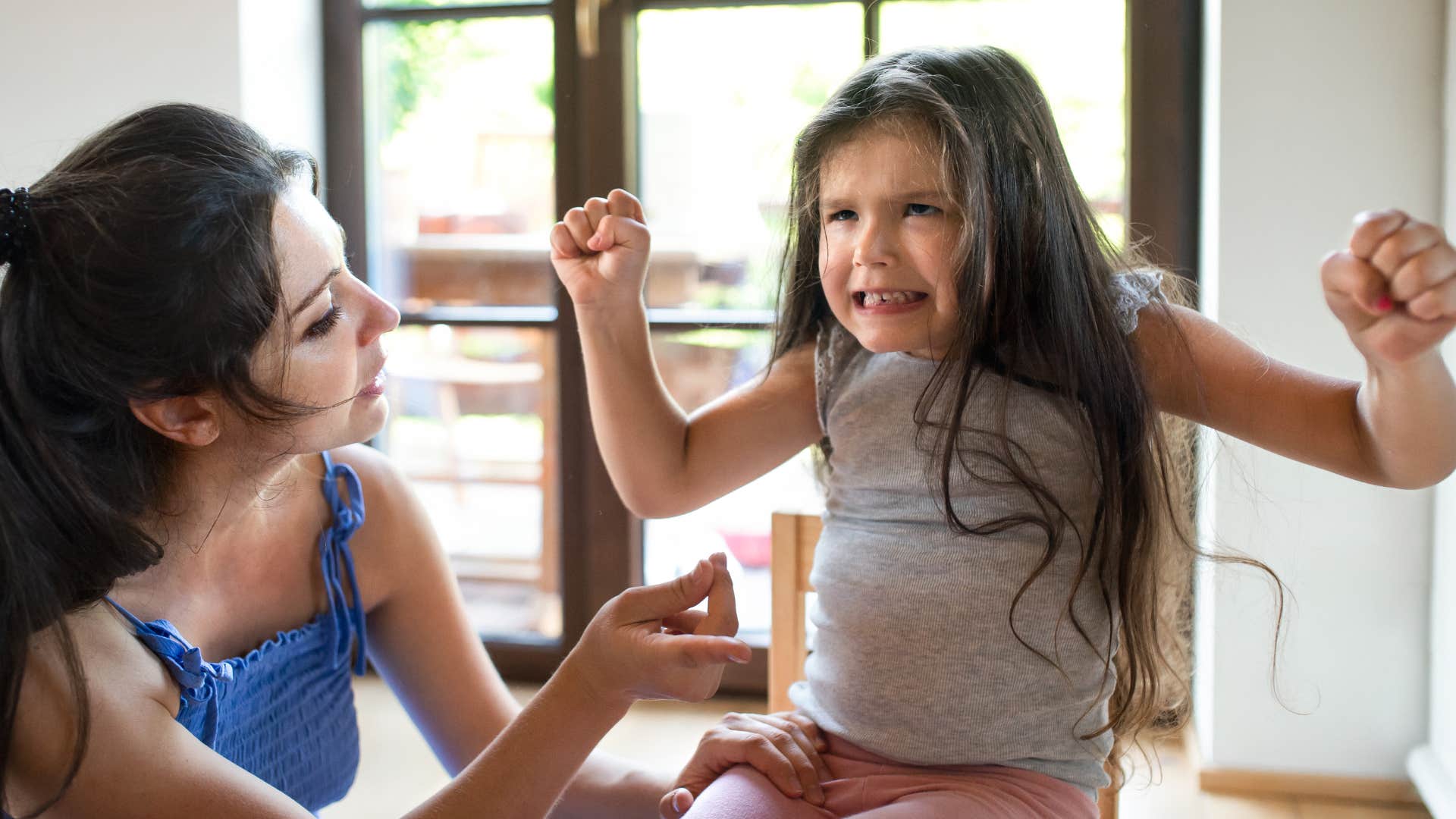 parents who raise confident kids usually avoid saying these common phrases stop showing off