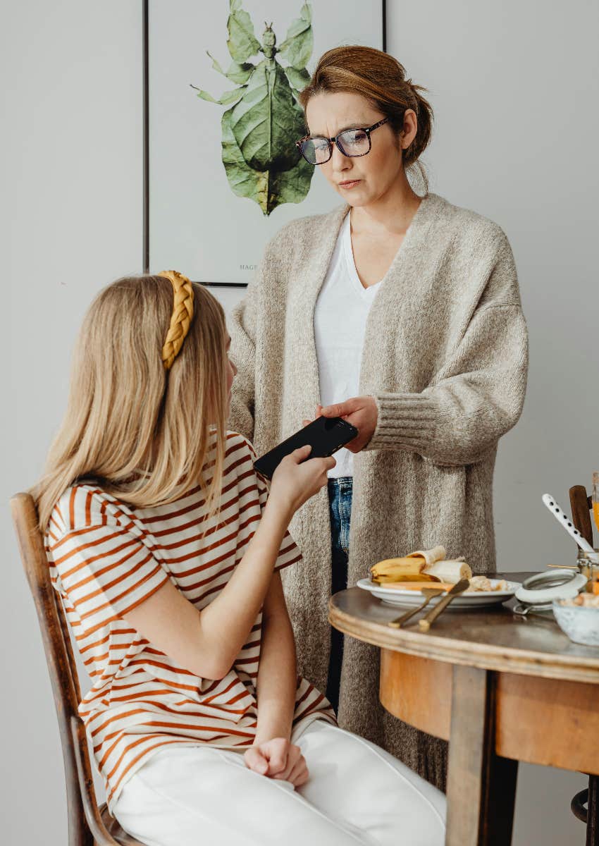 mom teen girl arguing over her phone