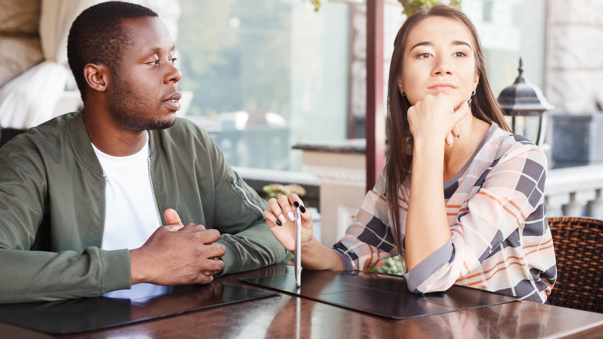 woman turning man off on date as she forgets how important body language is