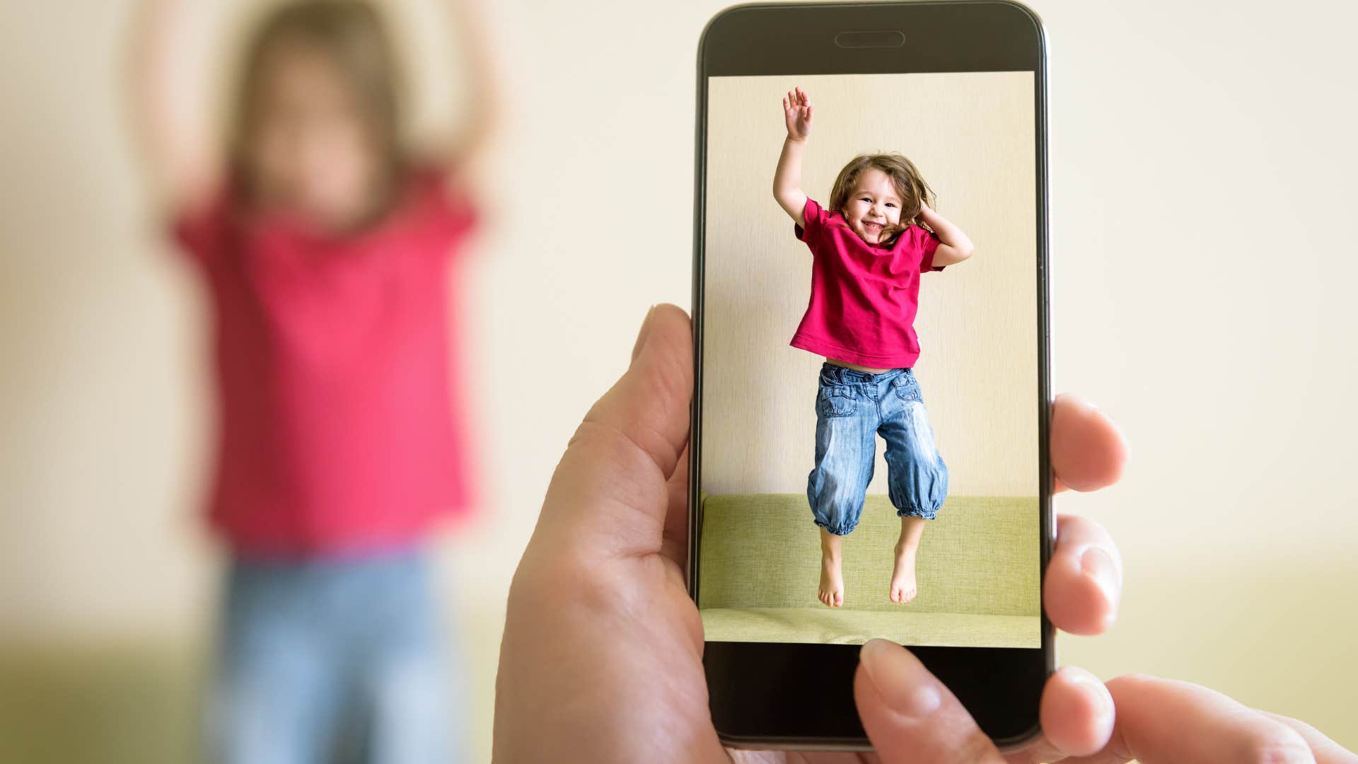 kid who doesn't have privacy online because of gen z parents