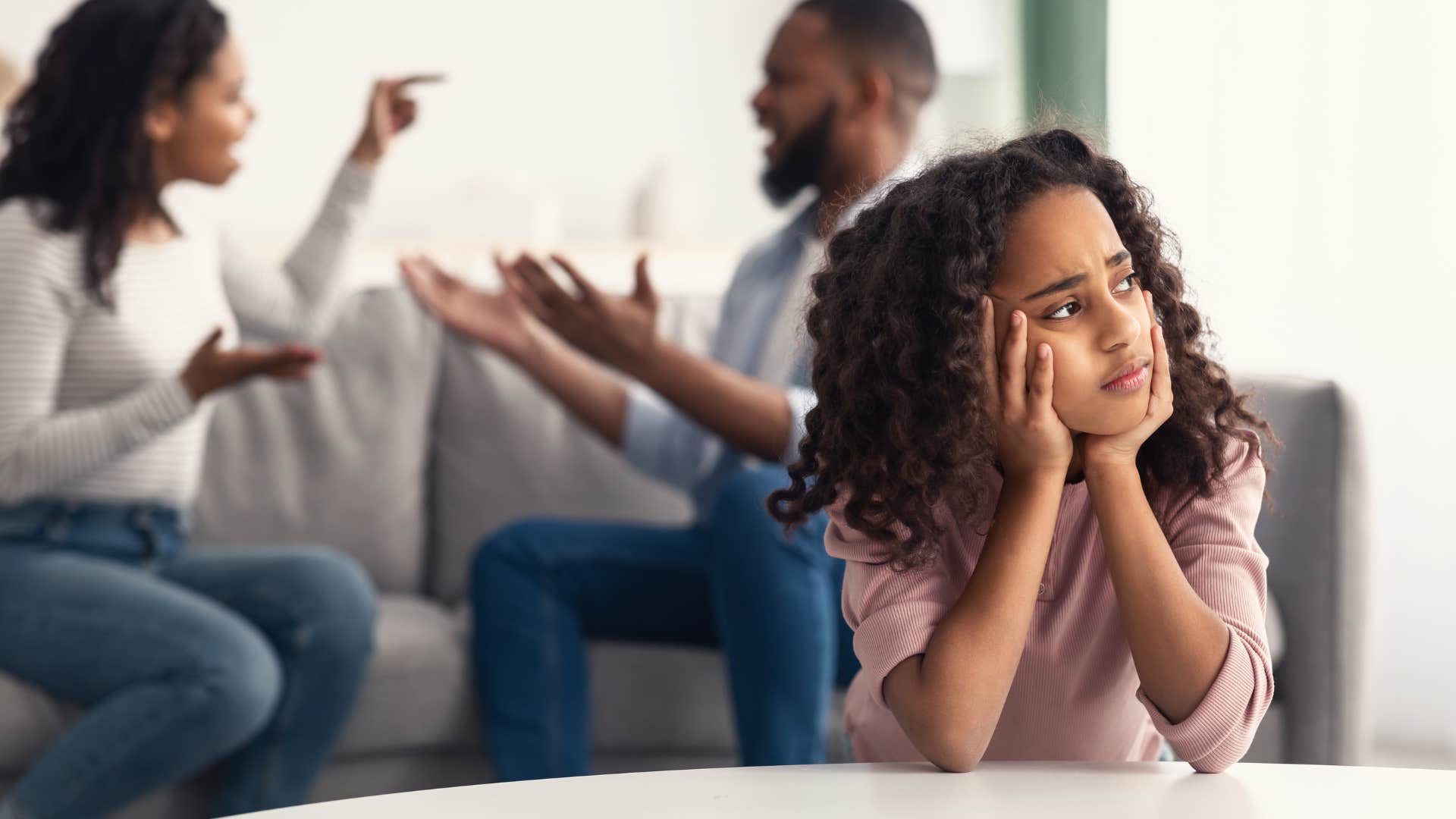 child living in an unstructured home