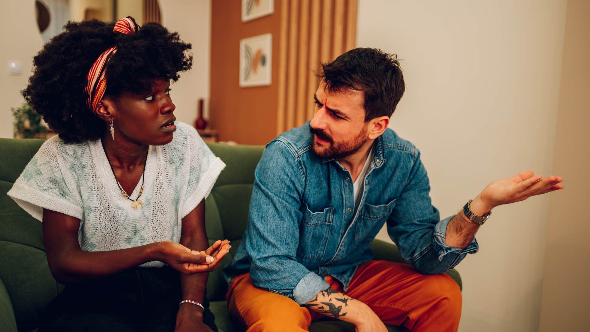 selfish man telling partner i shouldn't have to explain myself