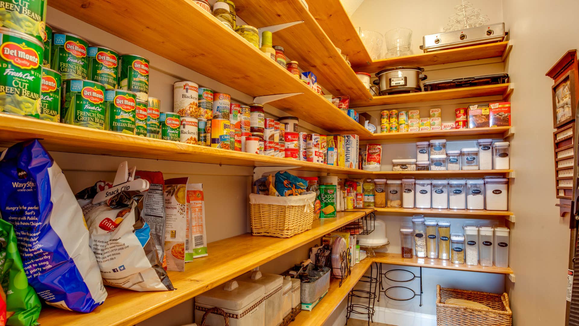 people who grew up poor usually keep these things in their homes cans of food or bulk items
