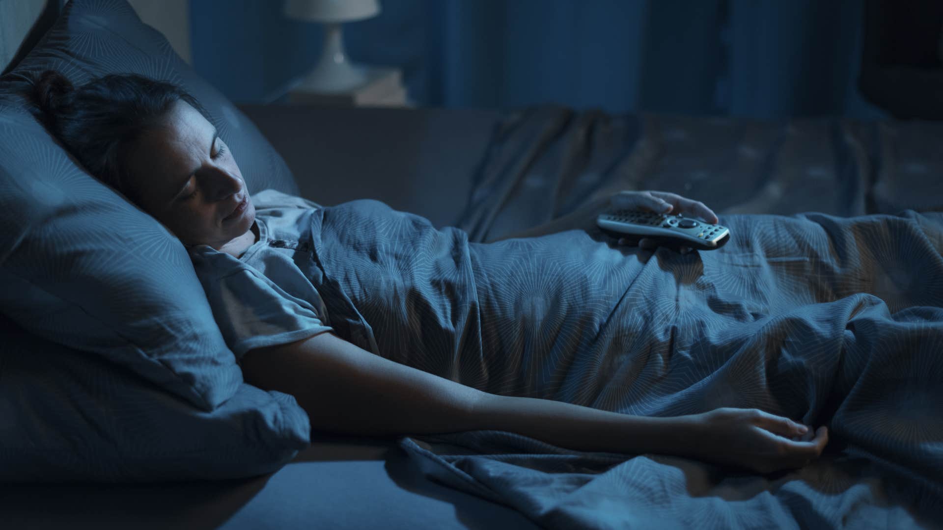 people who need the tv on to fall asleep as they get older usually have these reasons difficulty with silence