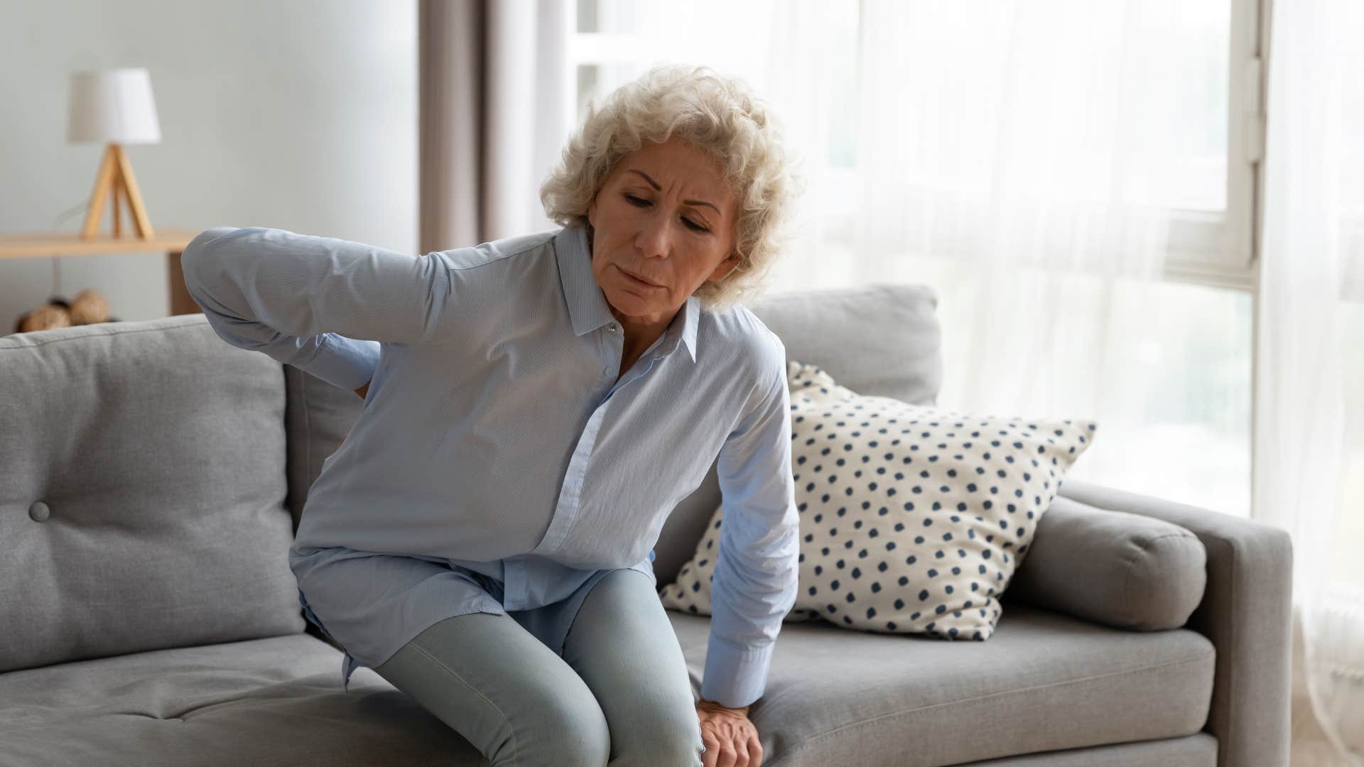 people who secretly feel old almost always complain about these little things body pain