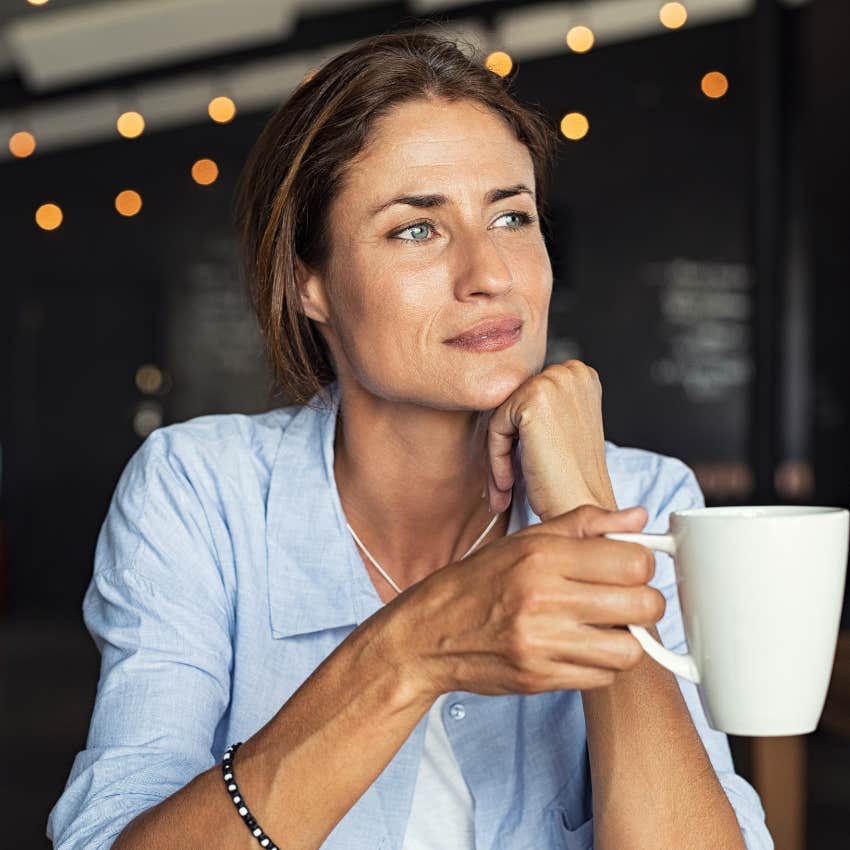 woman who thrives as she seeks guidance from future self