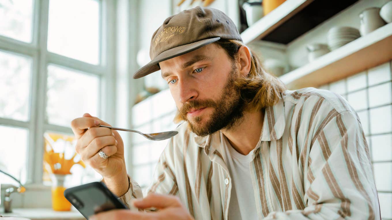 Risky Texts Men Send Women — And What They Really Mean Man sending woman risky texts.