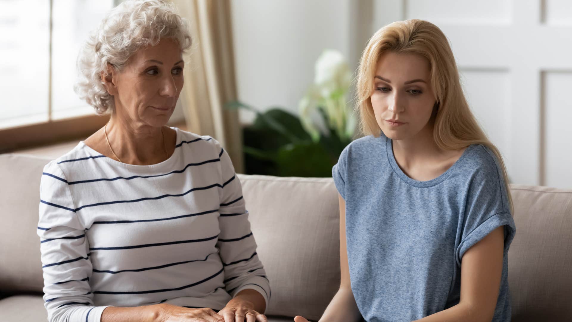 narcissistic mom demanding perfection and controlling her daughter
