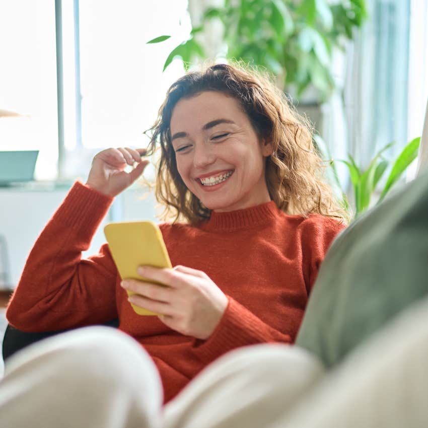 woman who is naturally happy as she stopped comparing