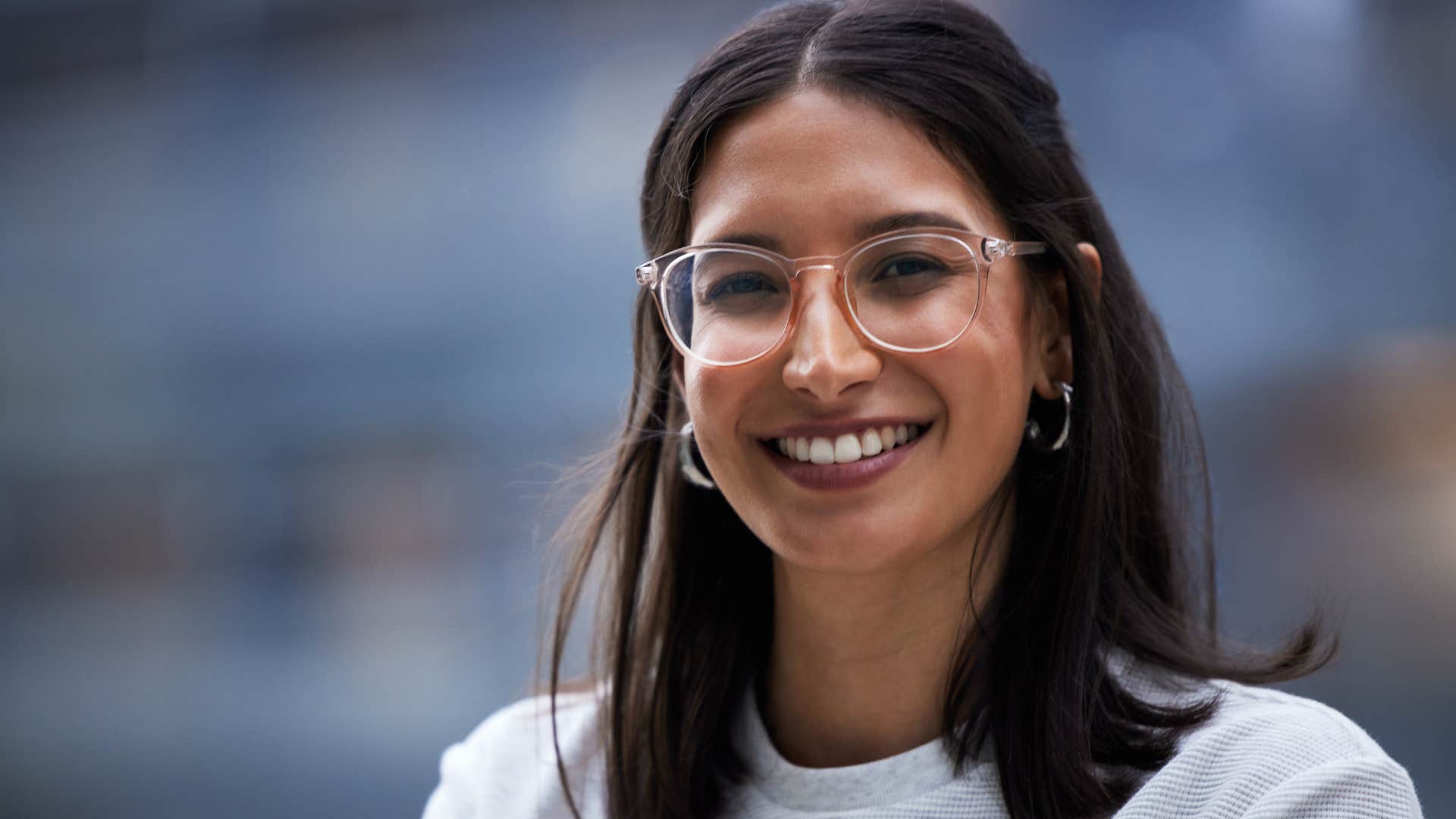 woman who is naturally self-assured as she focuses on positive things