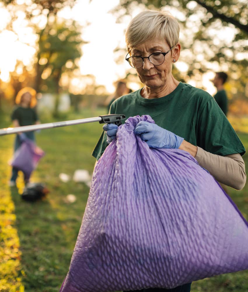 Lonely person volunteers