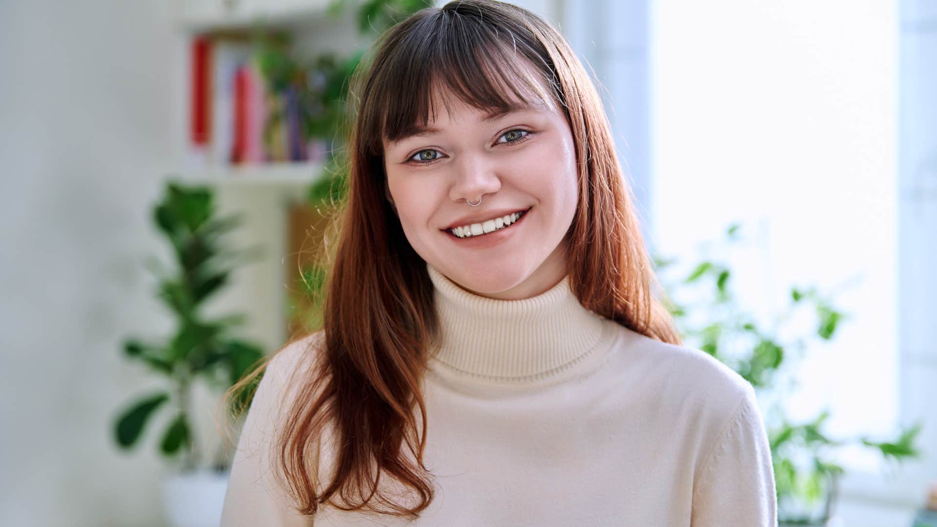 these are small habits that make someone instantly likable, smiling when it’s genuine