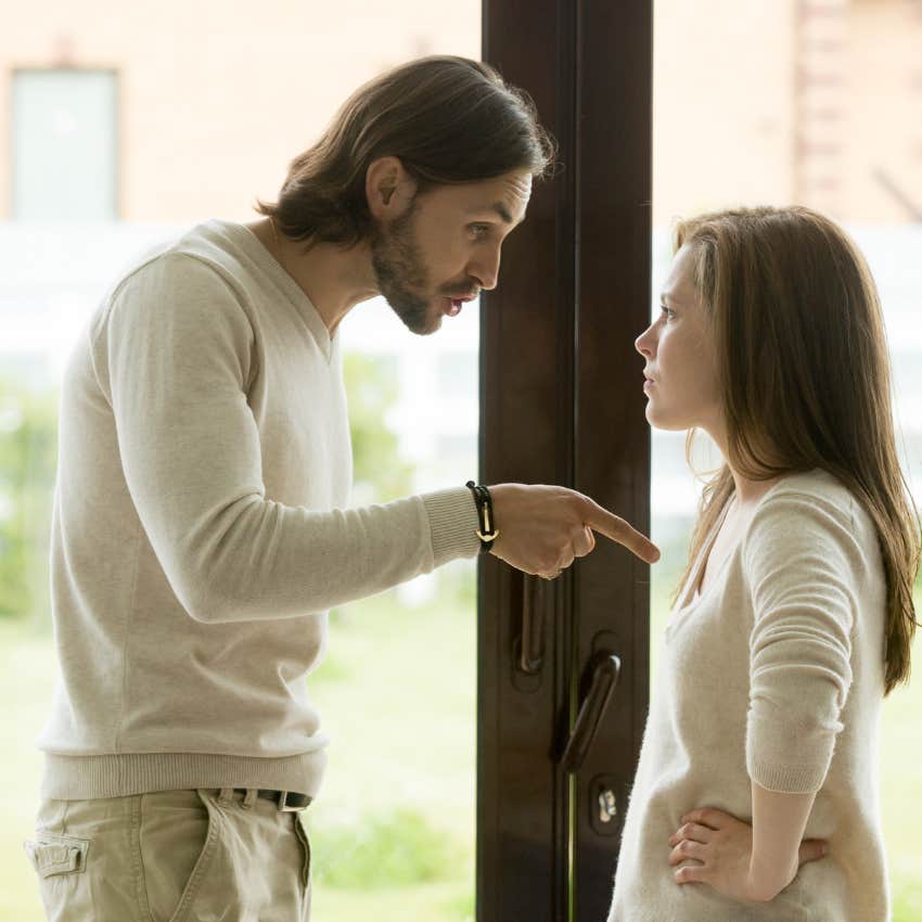 man with high-iq flipping the insult on woman throwing shade